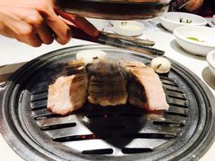 满心尝五花肉-本家韩国烤肉(青岛万象城店)