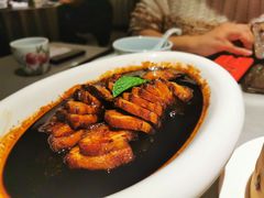 招牌焦糖黑叉烧-维园悦谱·海派家常菜(乌鲁木齐南路店)