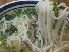 -云阿蛮云南生烫牛肉米线(奉贤路店)