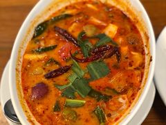 -Chom Cafe and Restaurant