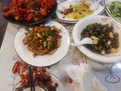 -老鄞江清水龙虾•赵赵家(江北店)