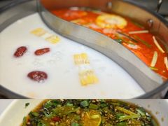 海南铺前糟粕醋•椰奶双拼锅底-椰子湾·海南火锅·糟粕醋·椰子鸡(正大广场店)