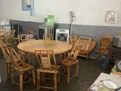 大堂-刘土鸡家常菜