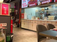 -辣尚瘾·烤鱼·新川菜(牡丹园直营店)