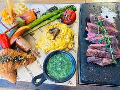 -Mark&Mars Restaurant