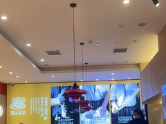-陇上秦轩西安biangbiang面(朝龙汇店)