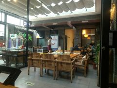 大堂-苹果树下艺术餐厅(宋庄店)