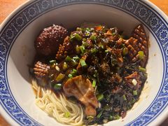 -沪西老弄堂面馆(定西路店)