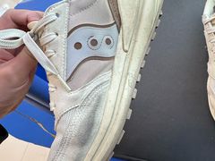-爱革·奢品·鞋包·衣物·家居(金桥国际商业广场店)