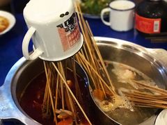 -马路边边串串香形象店(磐石路店)