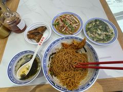 -鲁达面馆本帮风味(共康东路店)