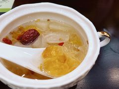 桂花雪梨炖桃胶-红糖水都·女生特炖·中式滋补炖(北辰店)