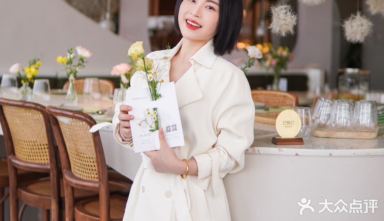 花厨xMiniBZAAR，接住一份春日浪漫