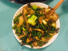 -鸿顺老铁锅美蛙鱼府(解放碑店)