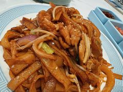 干炒牛河-南拳十三姨·潮汕砂锅粥·粤菜(西单大悦城店)