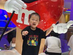 -m豆巧克力世界(上海世茂广场店)