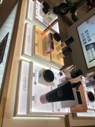 -奥伦纳素Erno Laszlo