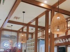 -三人行骨头王火锅(长寿店)