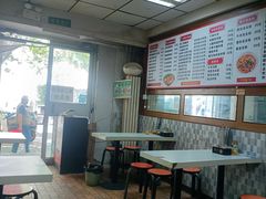 -龙香记桂林米粉(东扬威街11号楼店)
