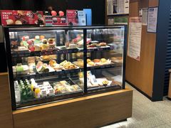 面包甜点陈列柜-星巴克臻选(北京世贸天阶店)