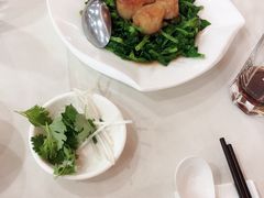 -新加坡泰园村酒楼直营(新华路店)