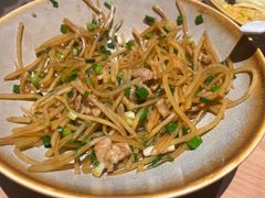 鲜肉炒土豆丝-新太二·鲜料川菜(晶耀前滩店)