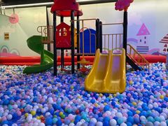 -嗨翻Hi-Fun竞技主题乐园·蹦床亲子生日轰趴(国光1937店)