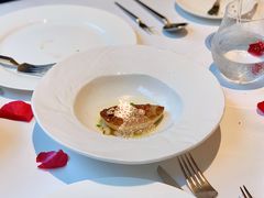 露杰鹅肝配苹果及威廉梨汁-福楼法餐厅FLO