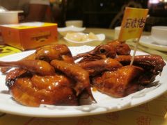 招牌烤乳鸽-石岐佬中山菜馆(张溪店)