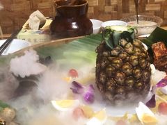 手抓饭-傣家寨花园主题餐厅