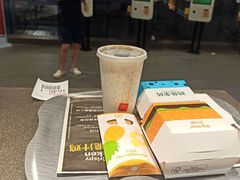 菠萝派-麦当劳(世贸店)
