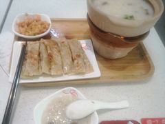 -嘉和一品粥(首经贸店)