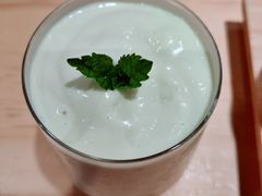 牛油果飞奶昔-火山屋台(新街口店)