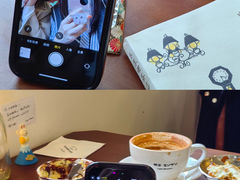 -Café Monson