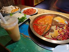 -房子红了鱼豆花重庆老火锅(广厦学院店)