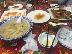 东北农家铁锅炖-东北农家院·铁锅炖(莘庄店)