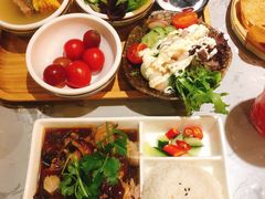 泰式猪手饭-Home Thai·泰谣(王府井apm店)