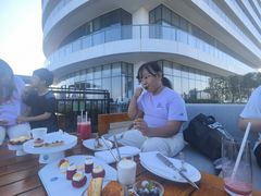 -瑰丽酒店·海吧·天际下午茶·现场DJ·天台酒吧