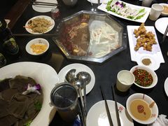 -重庆德庄火锅(体育中心店)