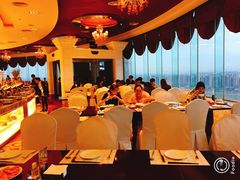 大堂-荣誉国际酒店-云顶旋转餐厅