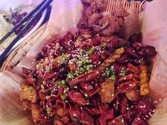 -粉墨特色菜·烧烤音乐酒馆