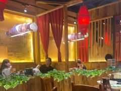 -老滇山寨•云南特色菜•地方菜•民族风情歌舞表演(金碧店)