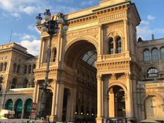 -文艺复兴百货(米兰大教堂广场店)