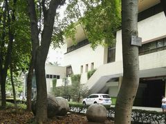 -暨南大学（广州石牌校区）邵逸夫体育馆