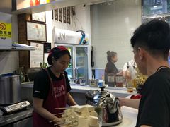 -百品聚旋转火锅(万德庄店)