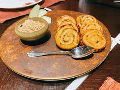 鹅肝酱葱油饼-杭州西子湖四季酒店·金沙厅