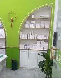 -苗医生专业祛痘·皮肤管理