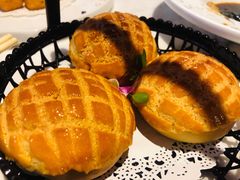 菠萝酥皮包-钟菜·粤菜点心·宴请(海上世界·汇港二期店)
