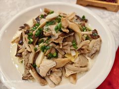 -美食村花园餐厅