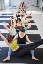 -亚太瑜伽普拉提学院